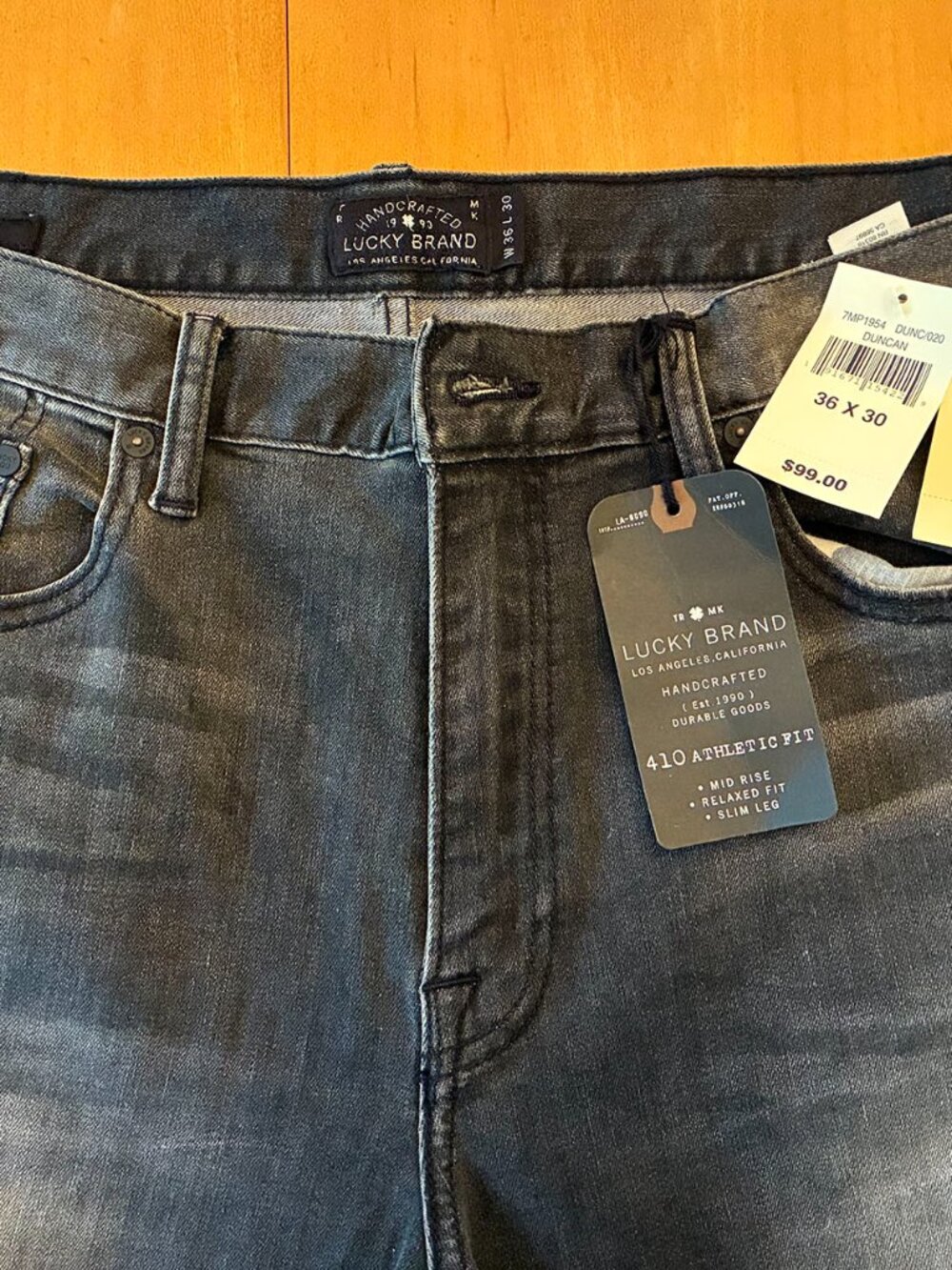 Lucky Brand Mens 410 Athletic, Mid Rise Relaxed Fit, Slim Leg Blue Jeans 36x30